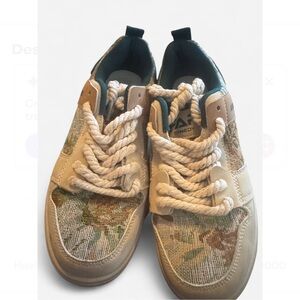 Women's Camouflage Sneakers